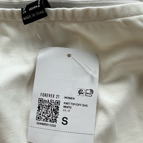 NWT Festive long sleeve shirt with feather cuff - Picture 5 of 5